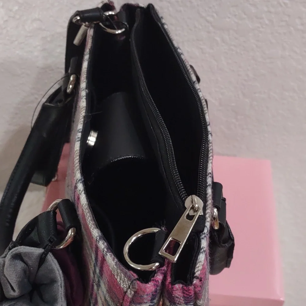 NANETTE LEPORE Satchel Bag. - Picture 7 of 17